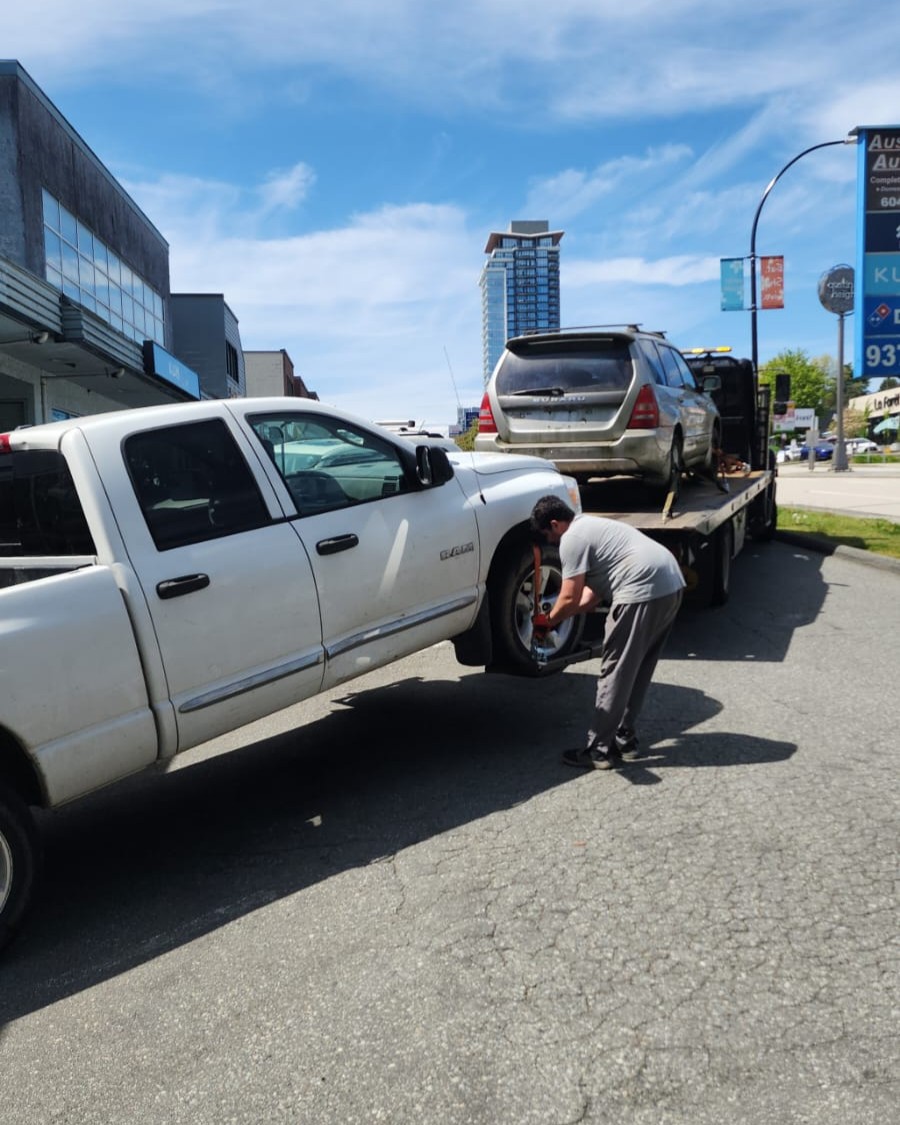 Damaged car pickup